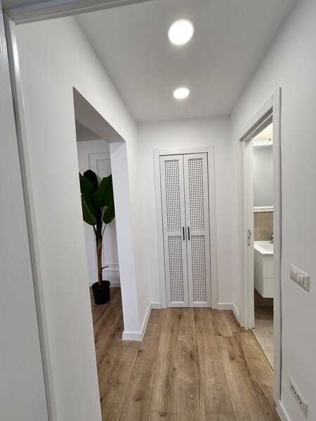 Drumul Taberei, M. Romancierilor, proprietar, 2 camere semidecomandat,